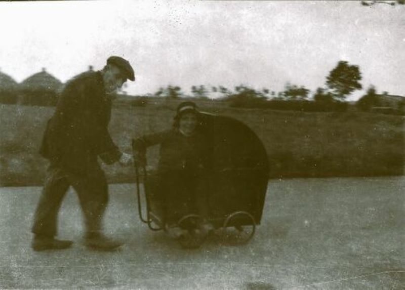 Marietje_Keijzers-Huggers_kinderwagen.jpg