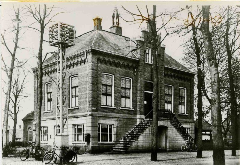 gemeentehuis_1920.jpg